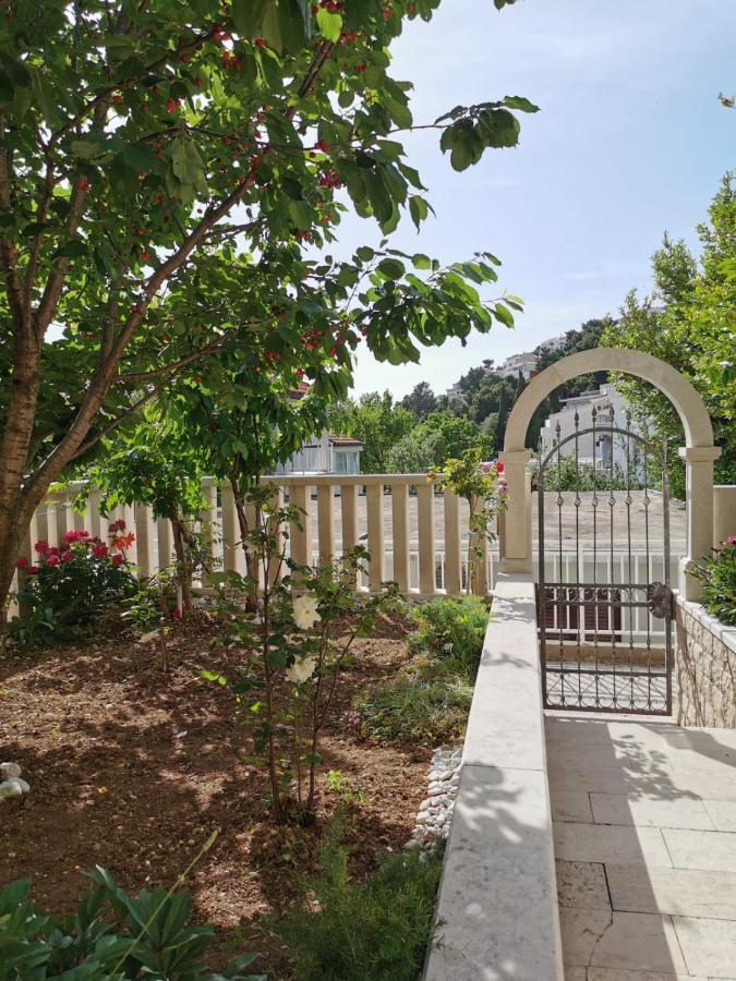 Villa Ruza 30M From The Beach Baska Voda Luaran gambar