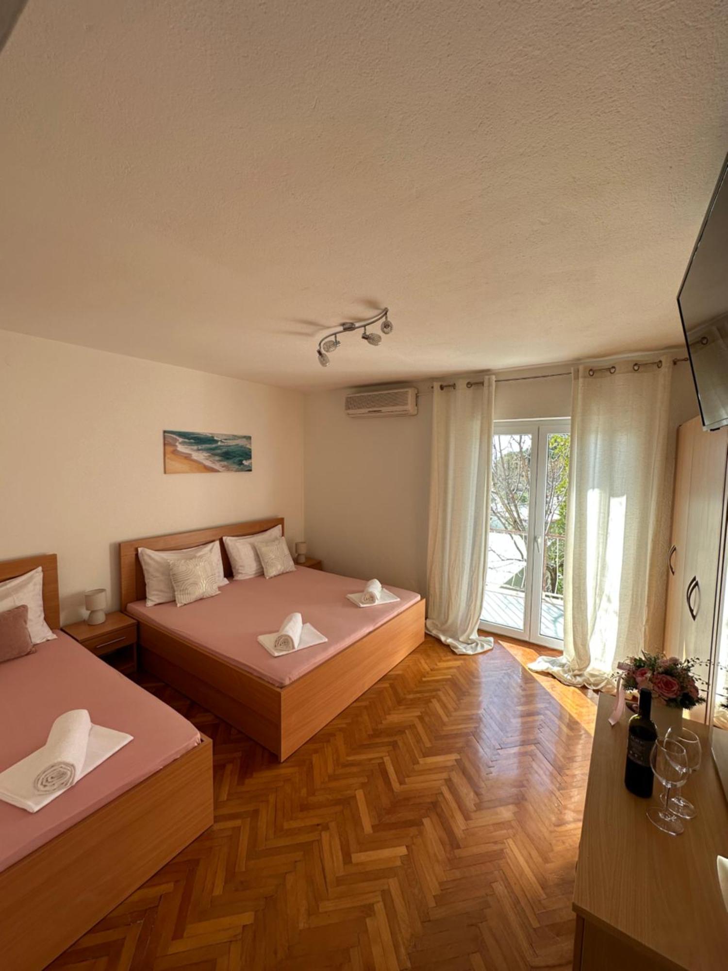 Villa Ruza 30M From The Beach Baska Voda Bilik gambar