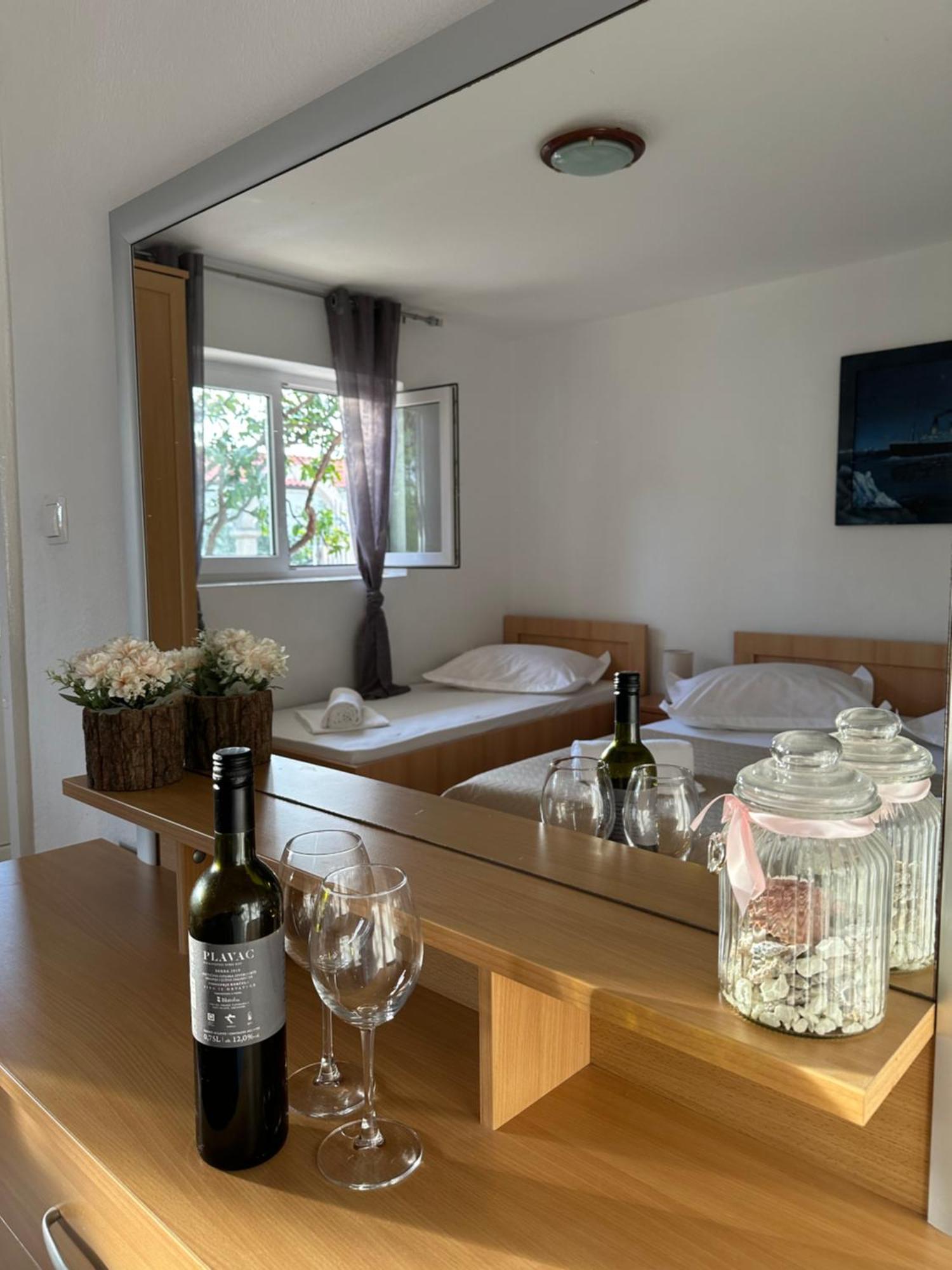 Villa Ruza 30M From The Beach Baska Voda Bilik gambar