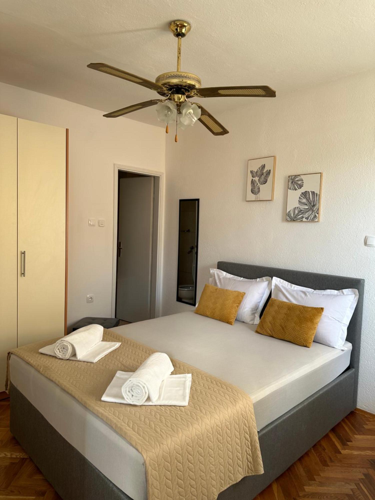 Villa Ruza 30M From The Beach Baska Voda Bilik gambar
