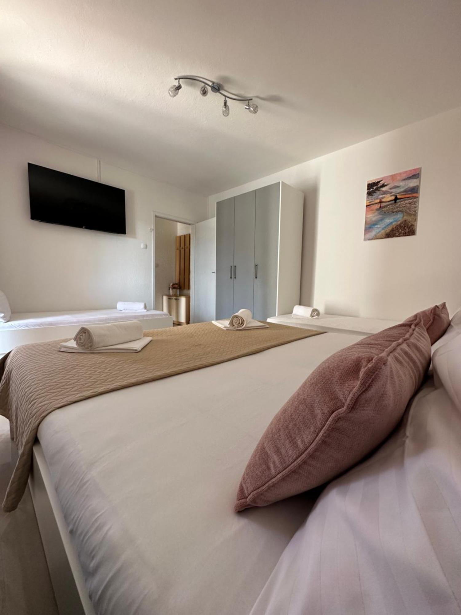 Villa Ruza 30M From The Beach Baska Voda Bilik gambar