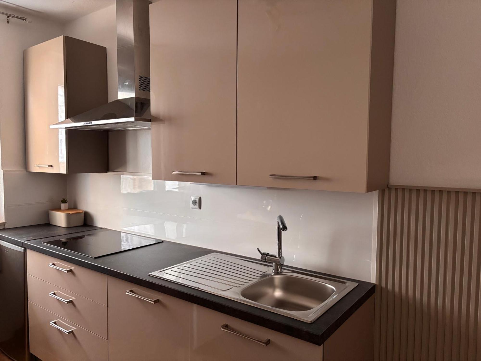 Villa Ruza 30M From The Beach Baska Voda Bilik gambar